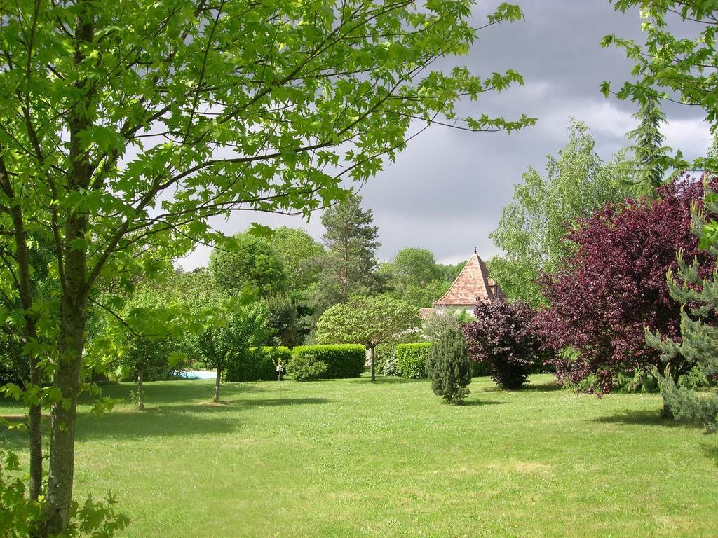 Le Colombier Bed & Breakfast Villeneuve-sur-Lot Exterior photo