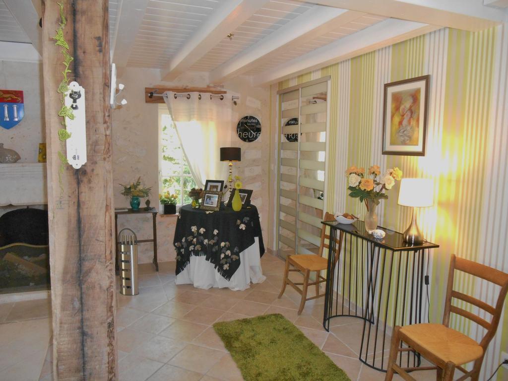 Le Colombier Bed & Breakfast Villeneuve-sur-Lot Exterior photo